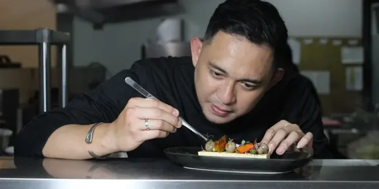 Kolaborasi dua juru masak handal siap menyambut valentine day di Grand Miami Hotel Malang.