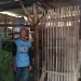 pria Sebatang kara,Kota Batu,Gubuk - Kisah Pria Sebatang Kara di Kota Batu Hidup di Gubuk Derita Bareng Sapi Ternak