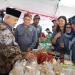 Beragam sayur segar menjadi produk yang diburu masyarakat di Pasar Lebaran 2024. Foto: Pemkab Malang