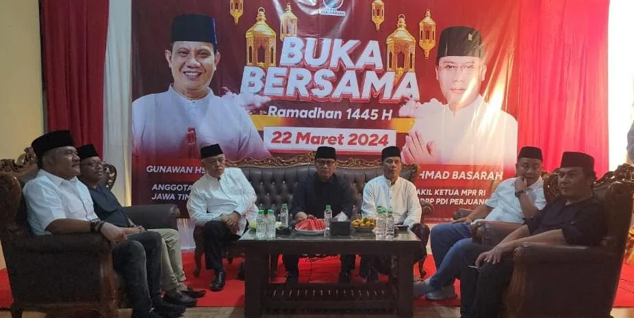 Sempat Tegang Dugaan Geser Suara Caleg PDI Perjuangan Jatim Berakhir Saling Rangkul. Foto/dok for TM