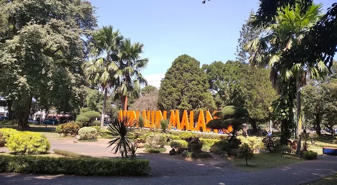 Poin penting PJ Walikota Malang, Wahyu Hidayat usai gelar FGD revitalisasi Alun-Alun Merdeka Malang bersama CSR dan konsultan pada Jumat (29/3/2024) lalu /Foto: Google Maps Alun Alun Merdeka Malang/Danang Isti Aji.