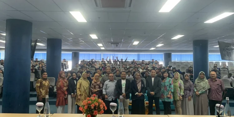 Kegiatan sosialisasi Program Mahasiswa Entrepreneur inisiasi Polinema yang siap melahirkan wirausaha muda tangguh dan mandiri. Foto / Feni Yusnia
