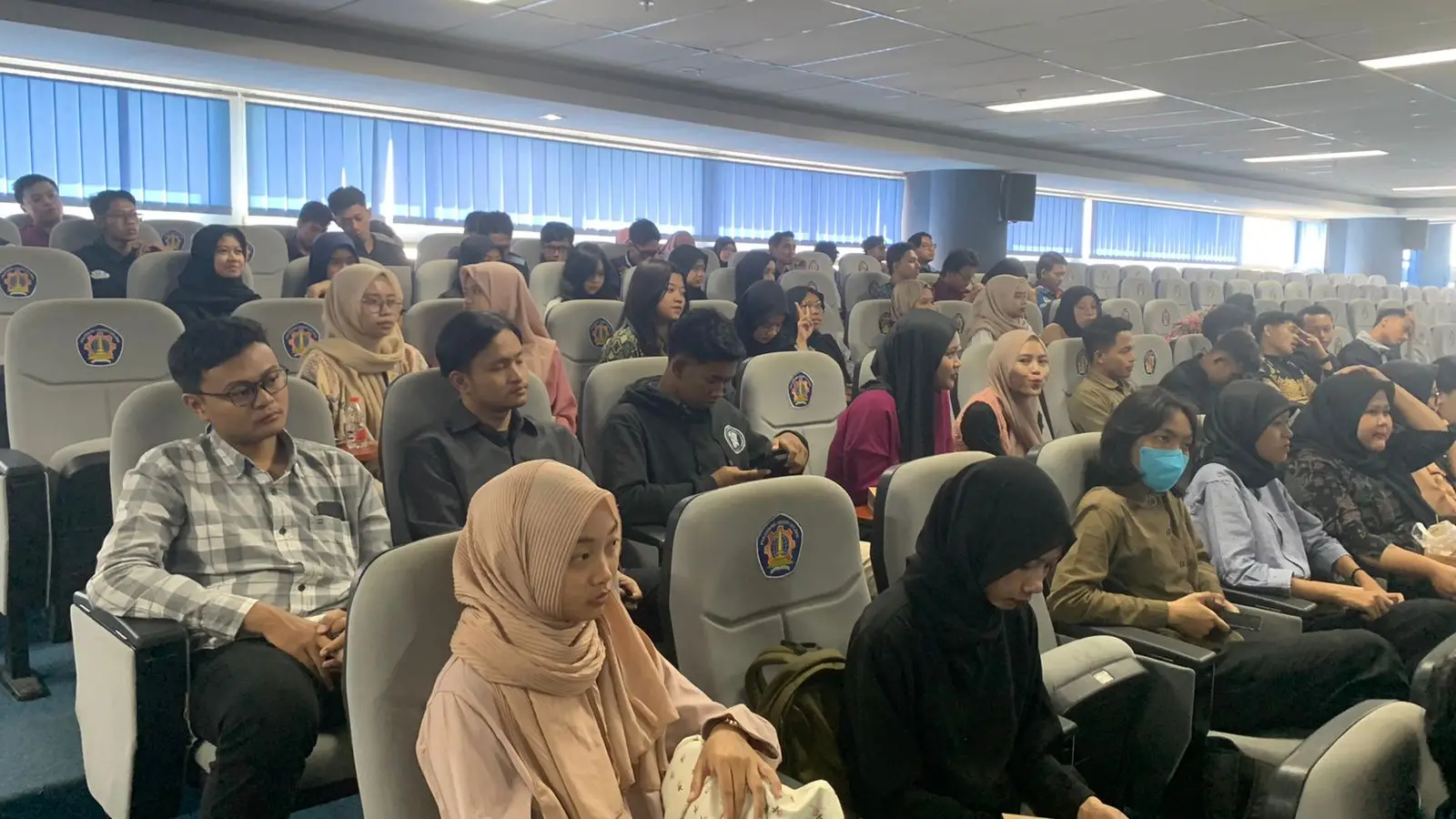 Kegiatan sosialisasi Program Mahasiswa Entrepreneur inisiasi Polinema yang siap melahirkan wirausaha muda tangguh dan mandiri. Foto / Feni Yusnia