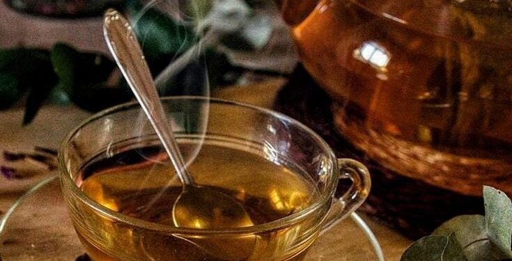 Ilustrasi teh herbal. (Foto: Pinterest)