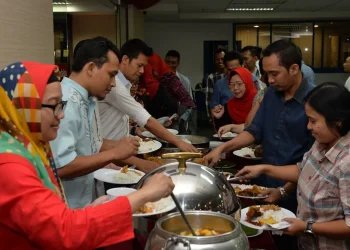 Ilustrasi daftar makanan yang sebaiknya dihindari saat Anda berpuasa. (Foto/Australian Embassy Jakarta, flickr.com)
