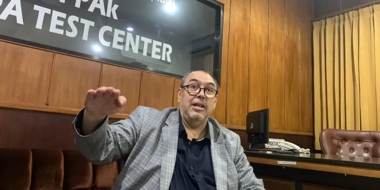 Ketua STIE Malangkucecwara Drs Bunyamin PhD. Foto / Feni Yusnia