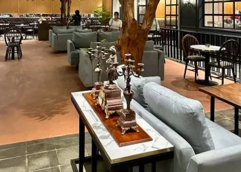 Rekomendasi cafe cantik Kota Malang yang cocok digunakan untuk buka bersama. Foto/Google Review The Grove/Erwin Darmowinoto