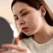 Ilustrasi dampak bahan kimia dalam skincare untuk kesehatan kulit. Foto: Freepik