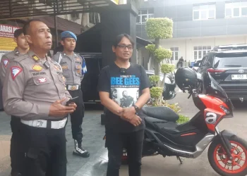 viral, Pengendara Motor merokok