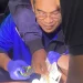 Petugas Damkar lepas cincin di alat kelamin