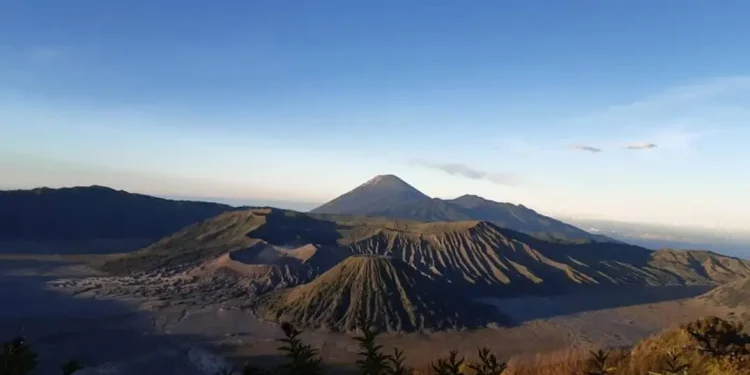 Bromo,Perayaan Nyepi,Kawasan Bromo ditutup - Kawasan Bromo Ditutup Saat Perayaan Nyepi 2024