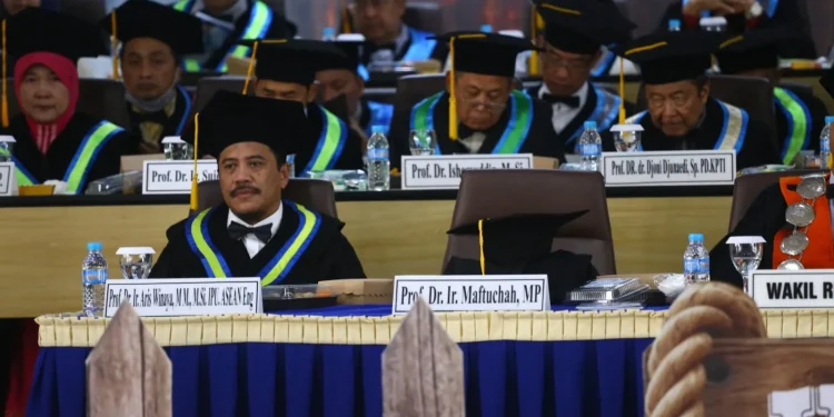 Gelar Profesor
