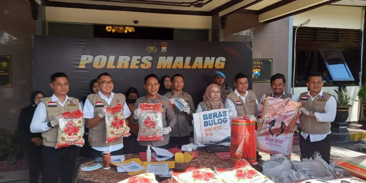 kemasan beras bulog