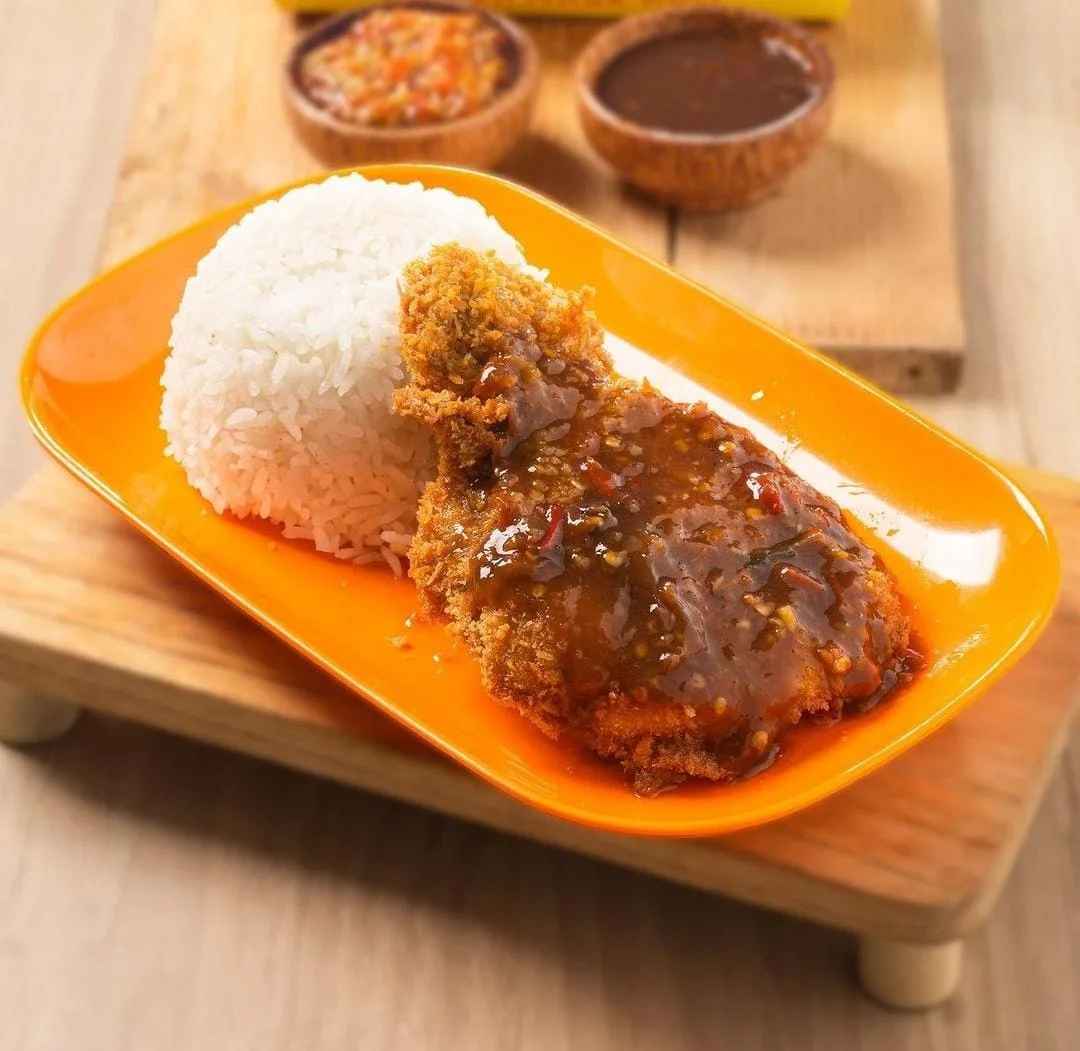 Chicken Hokage, salah satu menu andalan Geprek Kak Rose(Sumber: Instagram/@geprekkakrose)