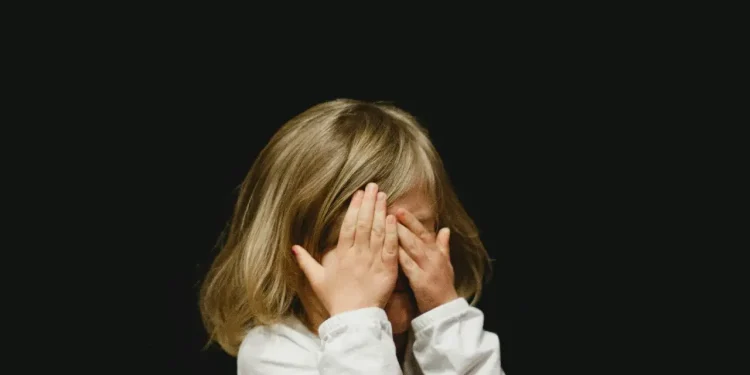 Ilustrasi kekerasan pada anak. Foto: Unsplash.com/Caleb Woods
