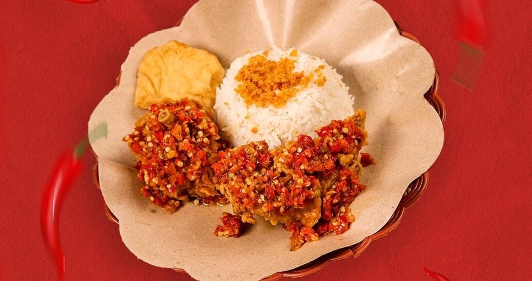 Sajian menu Ayam Goreng Nelongso(Sumber: Instagram/@ayamnelongso.malang)