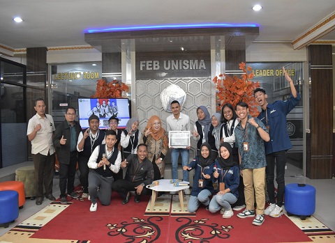 Foto bersama setelah acara Focus Group Discussion (FGD) antara FEB UNISMA dan RAJ UMK Malaysia. Foto/dok Unisma