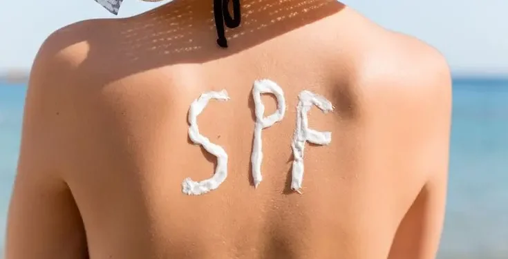 10 kesalahan yang sering dilakukan dalam menggunakan sunscreen. (Foto: Pinterest)