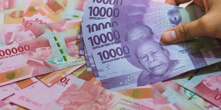 Ilustrasi penukaran uang baru. (Foto/pixabay)