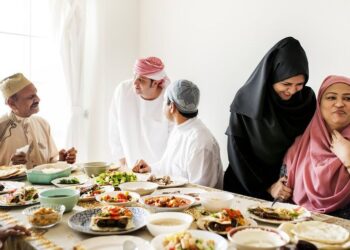 Momen saat bulan suci Ramadan semakin seru dan bermakna membuat pengalaman Ramadan mengesankan. (Foto: Pinterest)