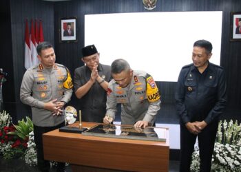 Kapolda Jatim, Irjen Imam Sugianto meresmikan 3 gedung operasional Polresta Malang Kota. (Foto/dok.)
