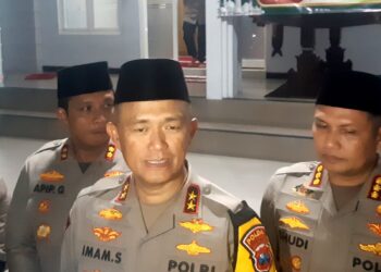 Kapolda Jatim, Irjen Imam Sugianto saat berada di Polresta Malang Kota. (Foto/M Sholeh)