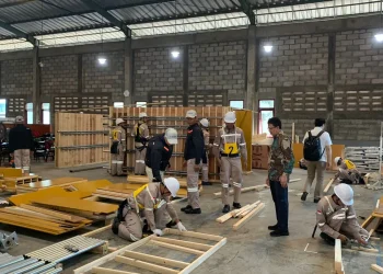 Suasana pelatihan peserta TC Fakultas Vokasi UMM yang siap berangkat ke Jepang dalam waktu dekat. Foto / Feni Yusnia