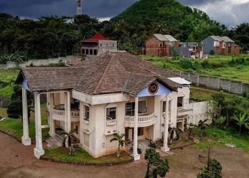 Wisma Erni, salah satu wisata horor di Malang/Foto: instagram.com/andhikayawanda