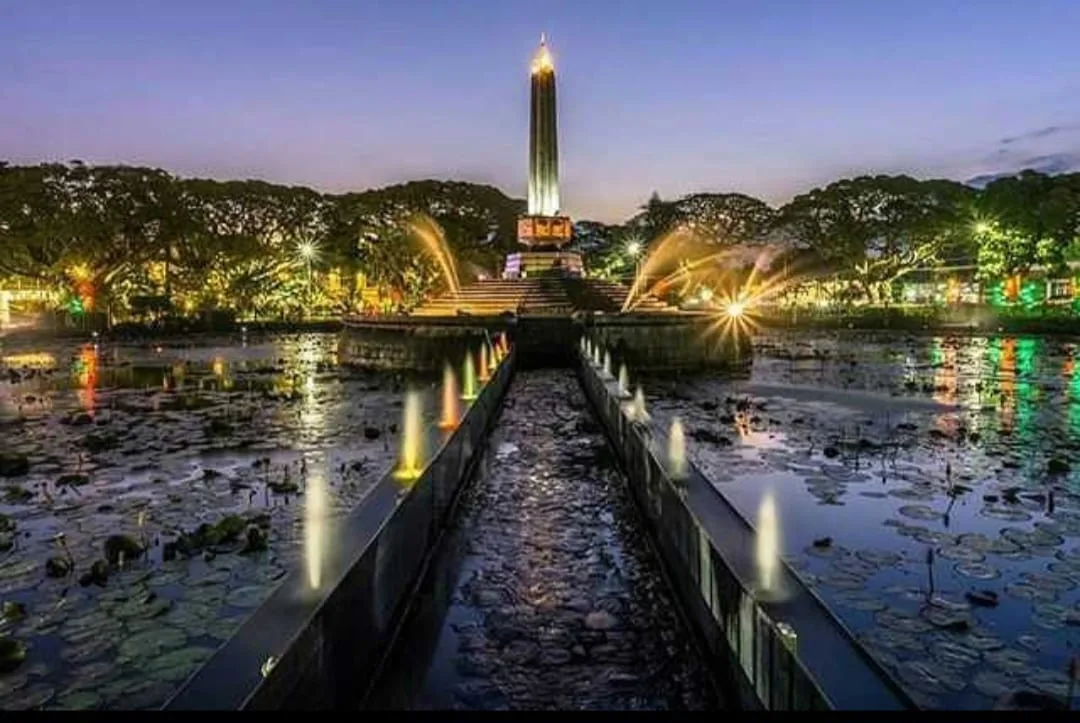 Alun2 Tugu Kota Malang/foto: Instagram @aswinwardhana