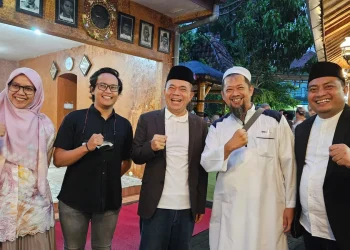 dr. Abraham, Sp.JP (K) turut hadir dalam kajian yang rutin digelar itu. Foto / dok