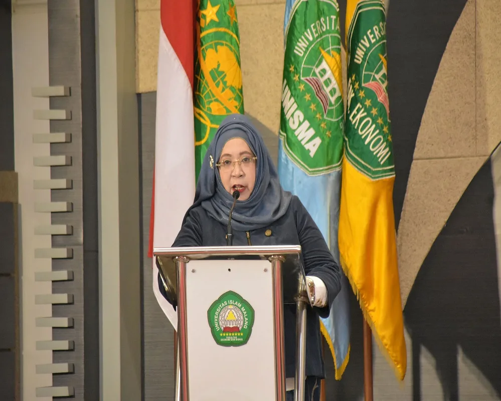 Dekan Fakultas Ekonomi dan Bisnis Universitas Islam Malang, Nur Diana SE, MSI CMA, CBV, CERA. Foto/dok Unisma