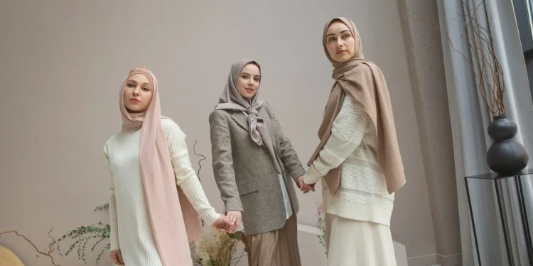 Tren warna baju Lebaran 2024. Foto: Freepik