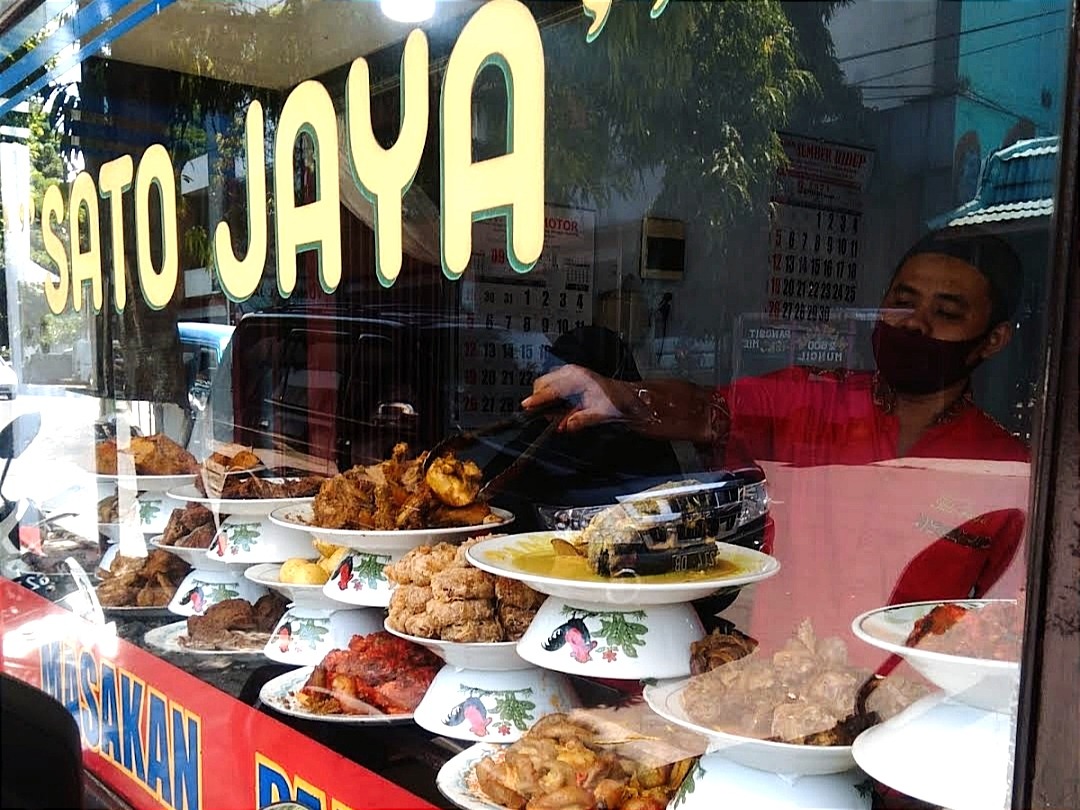 RM Padang Sato Jaya jadi rekomendasi restoran padang terdekat di Malang. Foto : Google Maps