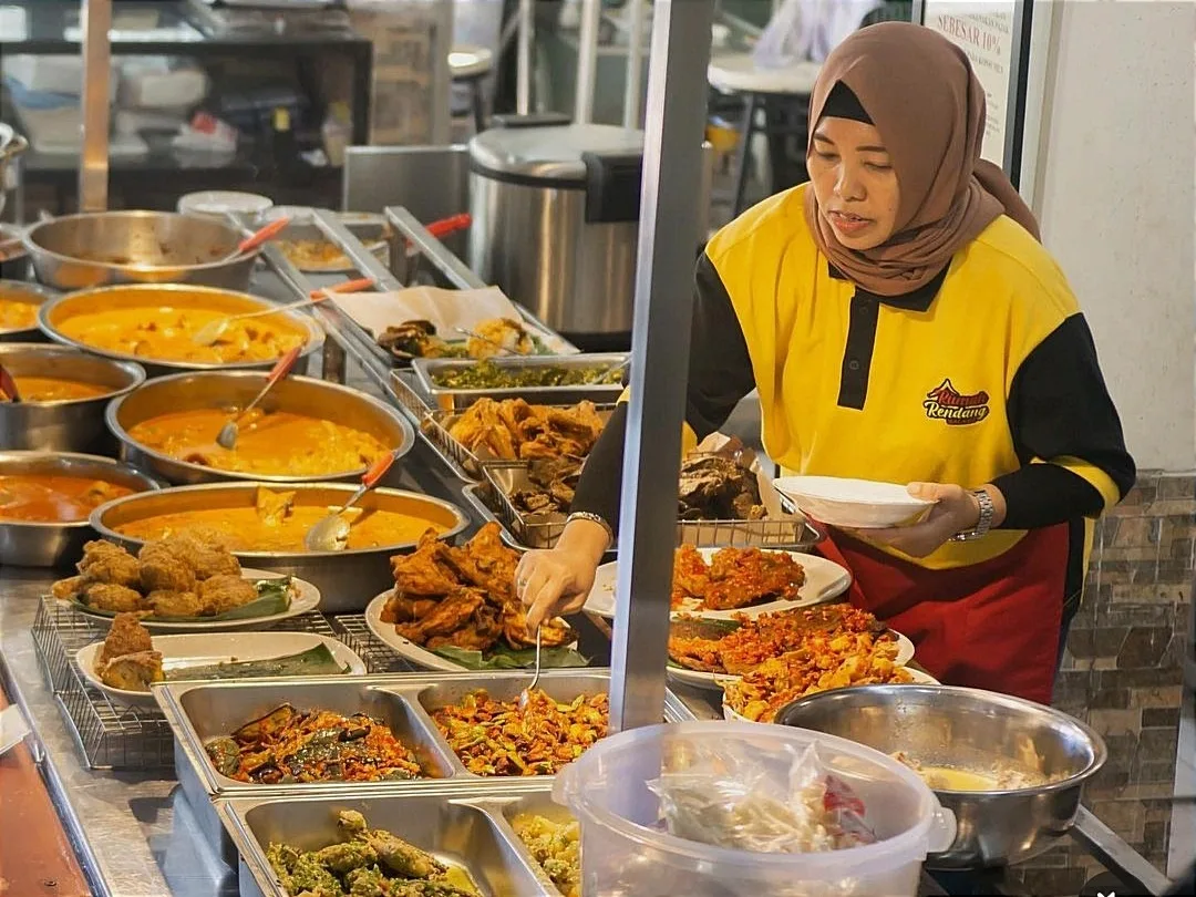 Rumah Rendang Malang jadi rekomendasi restoran padang terdekat di Malang. Foto: RRM
