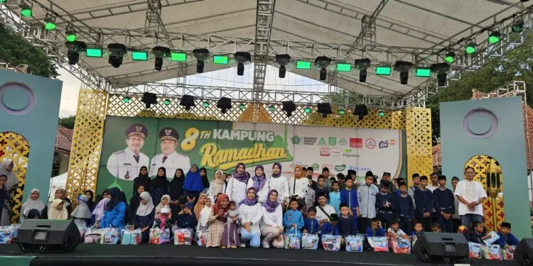 PT Pegadaian beri Santunan anak yatim