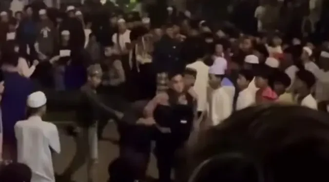 nyalakan petasan