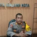 Kabag Ops Polresta Malang Kota, AKP Sutomo, saat memberikan imbauan pada warga Kota Malang agar tidak menggelar takbir keliling. (Foto/dok for TM)