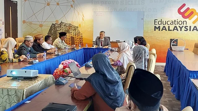 Kunjungan Rektor Unisma dan rombongan APAISI ke Malaysia dan Thailand. Foto / dok Unisma