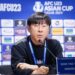 Pelatih Timnas Indonesia U-23, Shin Tae-yong meyakini bisa mengimbangi permainan Uzbekistan di laga semifinal Piala Asia U-23 2024, Senin (29/4/2024) malam. /Foto: Instagram @shintaeyong7777