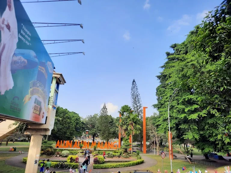 Alun2 Merdeka Malang/Foto: Google Review Putu Ika Susanti.