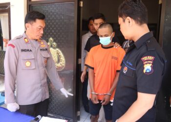 Tersangka pengedar narkoba yang ditangkap Polsek Gedangan. Foto: Polres Malang