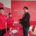 Didik Lestariyono saat menyerahkan berkas formulir pendaftaran di DPC PDI Perjuangan Kota Malang. (Foto/dok. for TM)