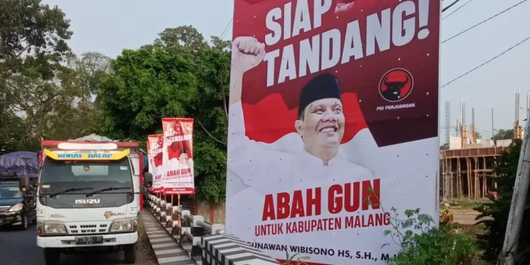 Banner Abah Gun yang ada di Kecamatan Pakis. Foto: dok. Relawan Poros Perjuangan