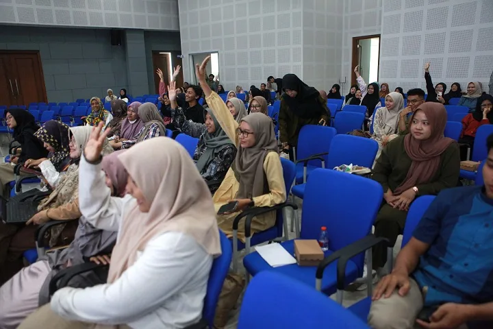 Hari kedua Kelas Tirto Malang di UM, mahasiswa antusias dapat tips dan trik soal ilmu jurnalistik. Foto: Tugujatim.id/BEN