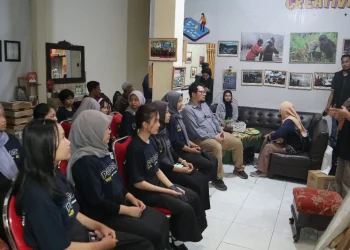 Tugu media group,Siswa SMKN 1 Turen Malang,Kunjugi Kantor Tugu Media Group - Kunjungi Kantor Tugu Media Group, Siswa SMKN 1 Turen Dapat Wawasan Baru Soal Podcast