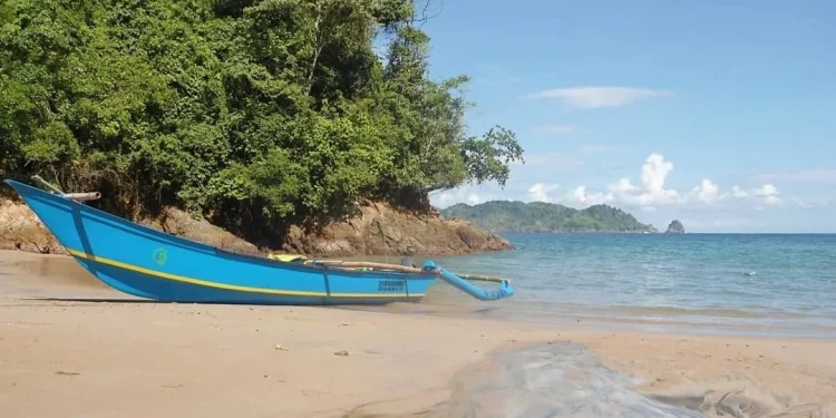 Pantai Bolu-Bolu surga bagi para pecinta olahraga snorkeling/Foto: Instagram @pantaibolubolu