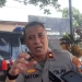 Kapolsek Lowokwaru, Kompol Anton Widodo, saat memberikan keterangan soal wanita asal Jakarta yang ditemukan tewas di bawah Jembatan Tunggulmas. (Foto/M Sholeh)