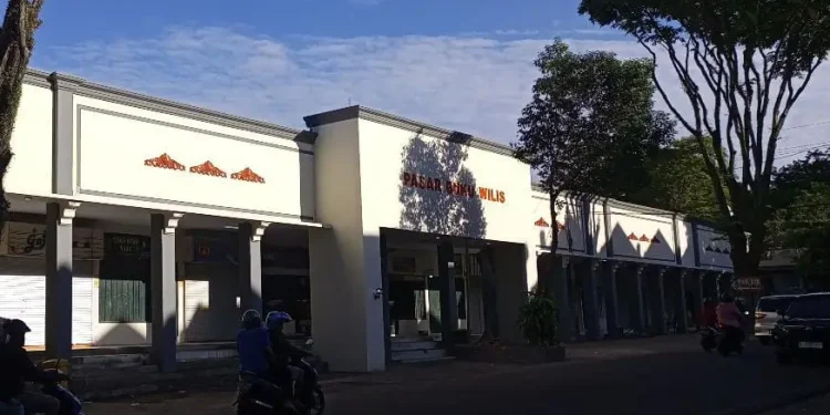 Pasar Buku Wilis, salah satu tempat beli buku yang populer di Malang. (Foto/Google Review/Farhan Onlen)