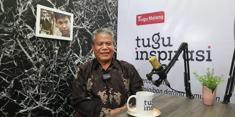 Dr. Sudi Dul Aji, Rektor Unikama, saat menjadi tamu podcast di Tugu Media. Foto/dok TM