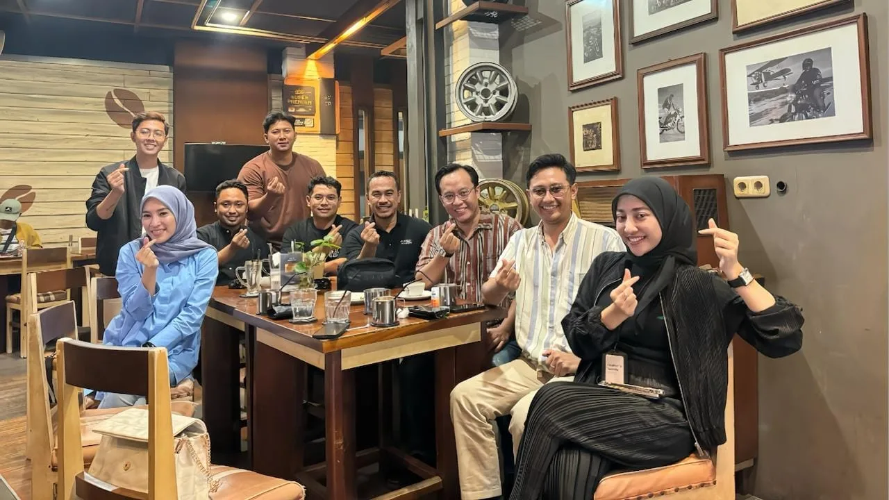 Jajaran pengurus badan cabang HIPMI Malang Raya saat berkumpul menyepakati semangat kolaborasi yang akan diusung pada 2024. Foto: Dok. HIPMI